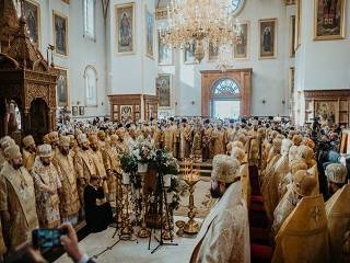 В Святогорской лавре Митрополит Онуфрий возглавил торжества в честь 30-летия Донецкой епархии